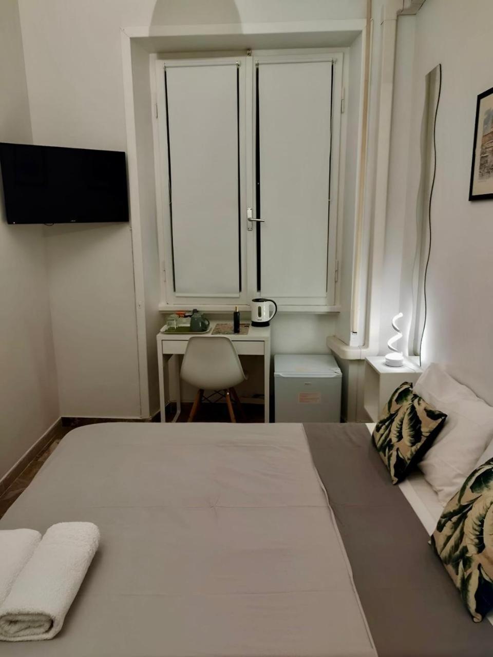 Colosseo Rooms B&B Rome Exterior photo